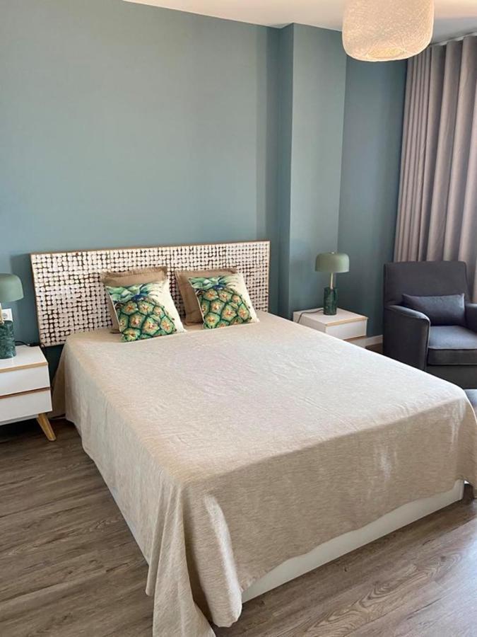 Ocean Cliffs Apartments Funchal  Bagian luar foto