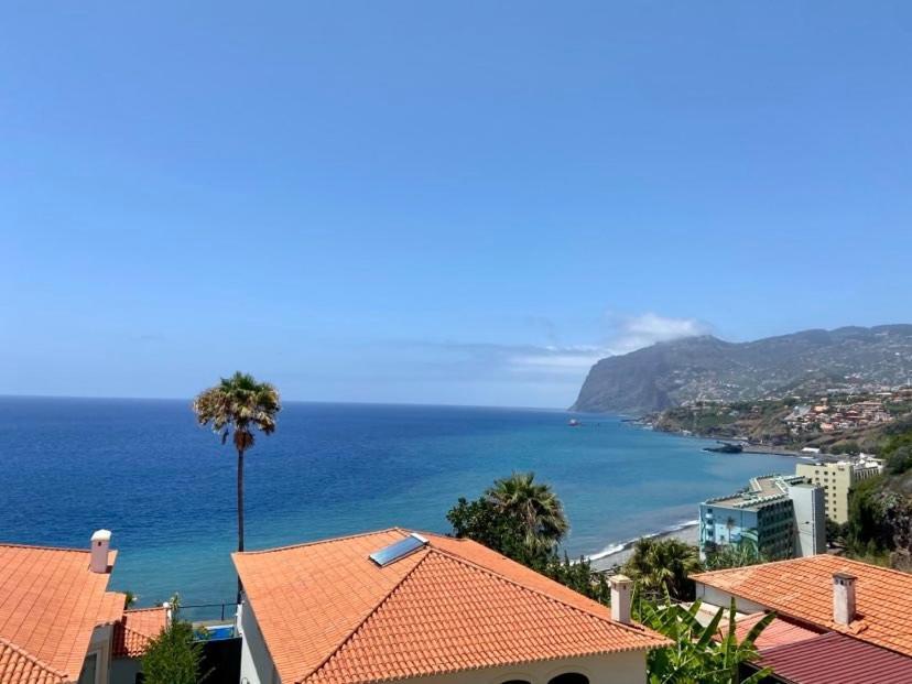 Ocean Cliffs Apartments Funchal  Bagian luar foto