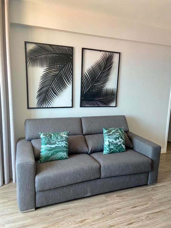 Ocean Cliffs Apartments Funchal  Bagian luar foto
