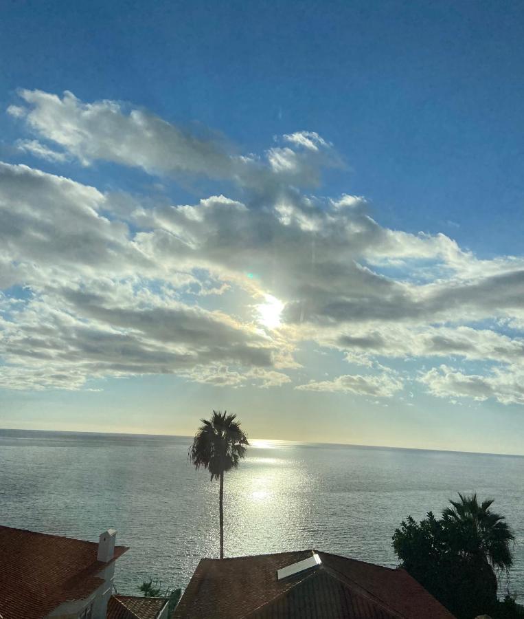 Ocean Cliffs Apartments Funchal  Bagian luar foto