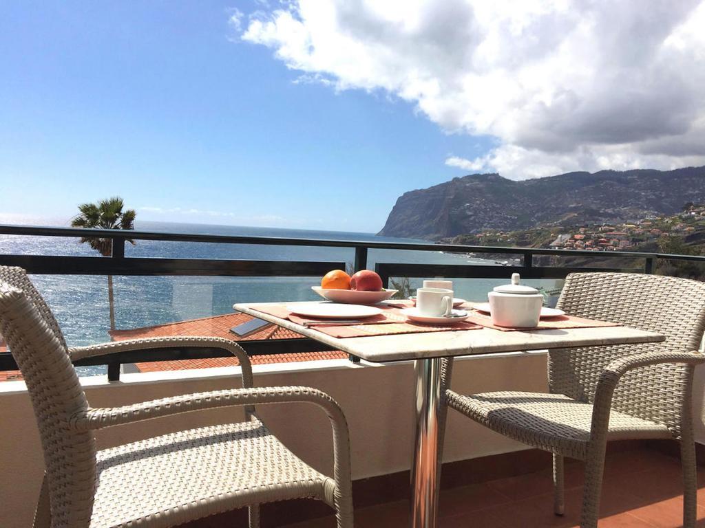 Ocean Cliffs Apartments Funchal  Bagian luar foto